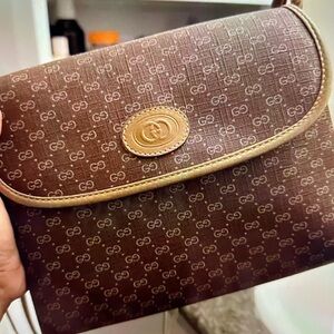 GUCCI GG SUPREME SMALL CROSSBODY/SHOULDER BAG